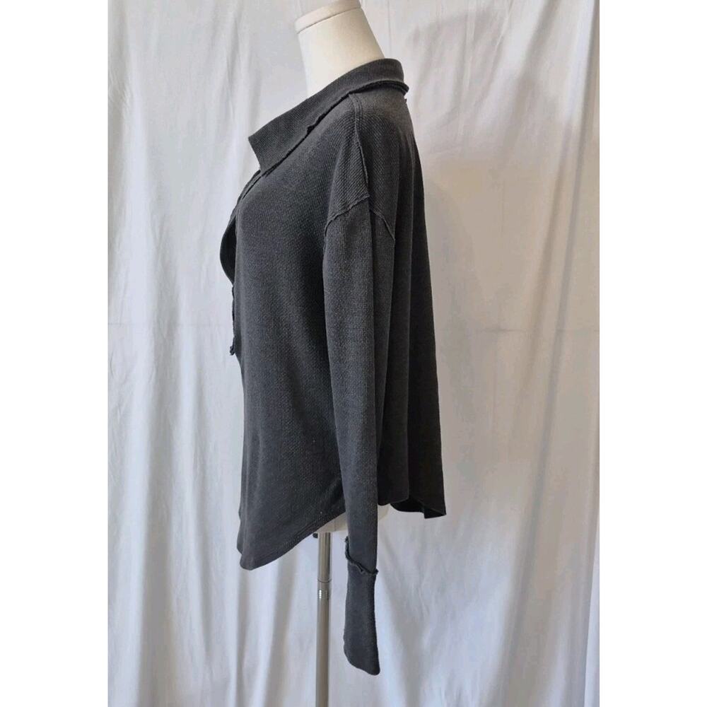 Sold! We The Free Womens Charcoal Gray V-Neck Thermal Pullover Sweater Small - Picture 8 of 10